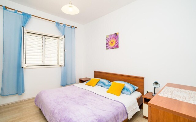 Stunning Apartment in Dubrovnik With Wifi and 2 Bedrooms