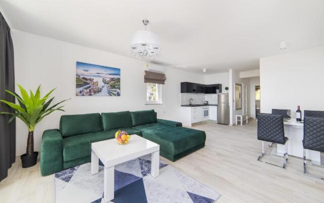 Apartments Blanka House