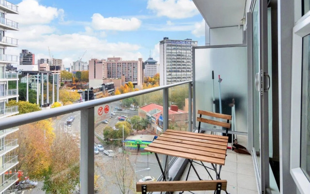 JHT - 2 BRM Apartment, Queen St, Netflix TV