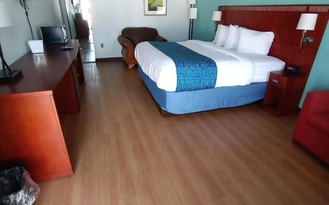 Travelodge by Wyndham Petersburg