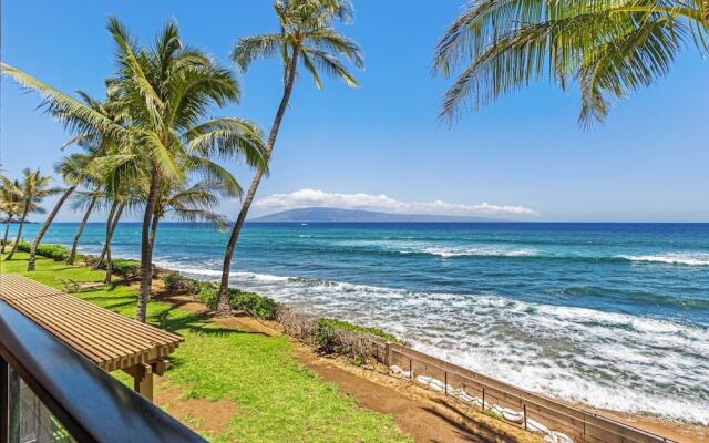 Mahana 209 2 Bedroom Condo 2 Condo by RedAwning