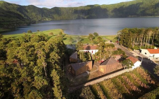 Sete Cidades Lake Lodge