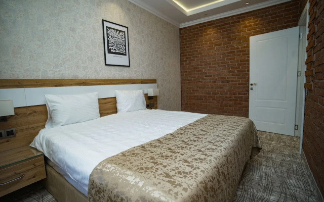 Lakeside Hotel & Spa