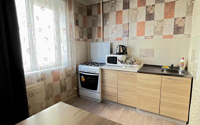 Apartments on Chkalova 57