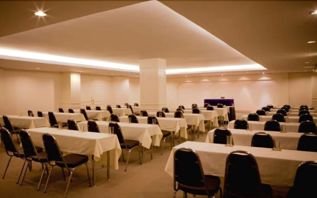 Baan Klang Hua Hin Resort & Condominium