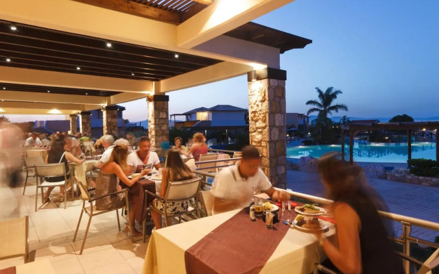 Natura Park Village