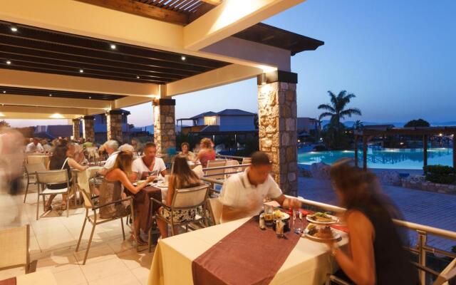 Natura Park Village