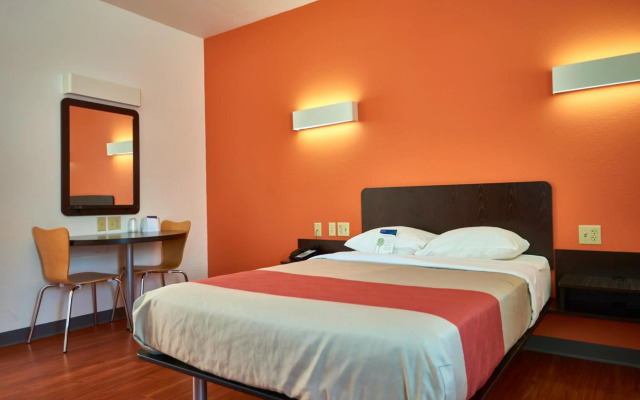 Motel 6 Wilkes Barre, PA - Arena