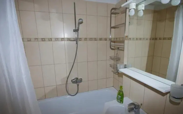 Happy Home Apartment