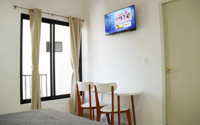 Acacia Hotel