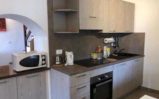 Casa indipendente su due livelli in Liguria-vista mare 6-7 Posti