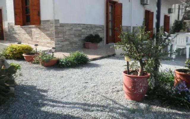 Pension Neapolis