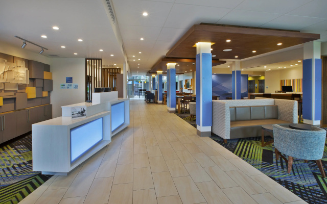Holiday Inn Express & Suites South Hill by IHG