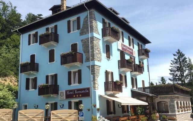 Hotel Romanda