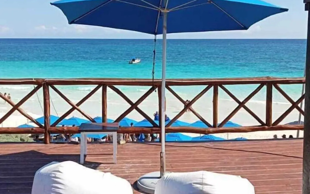 Playa Las Palmas Glamping Tulum