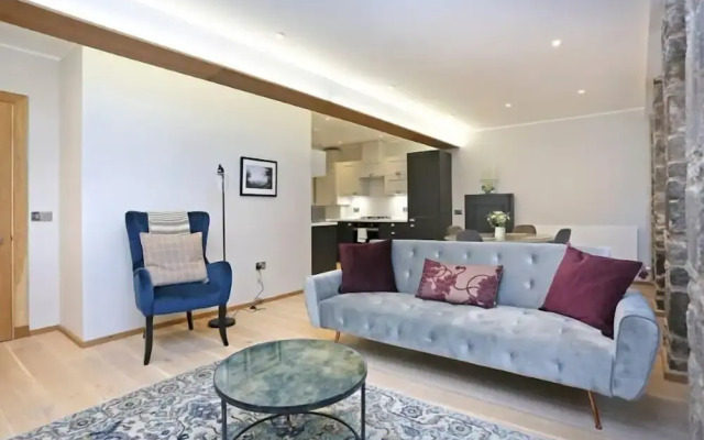 JOIVY Renovated Hidden Gem on the Historic Royal Mile