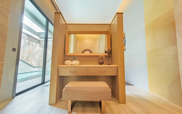 The Gems Mining Pool Villas Pattaya Hotel