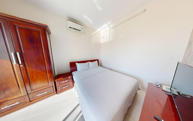 Lotus Apartment Hotel