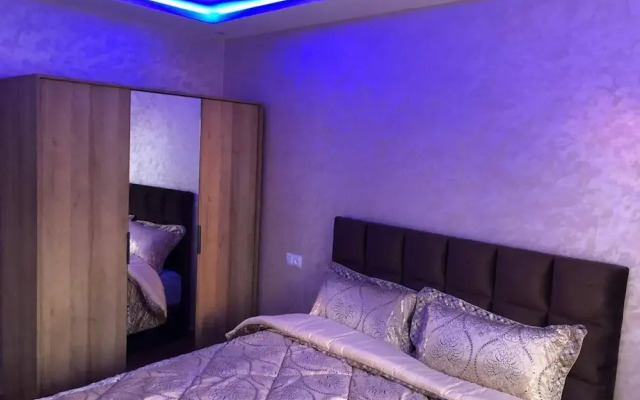 Yallahriyad Triplex For 6 Persons Max