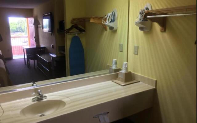 FairBridge Inn & Suites Hawkinsville