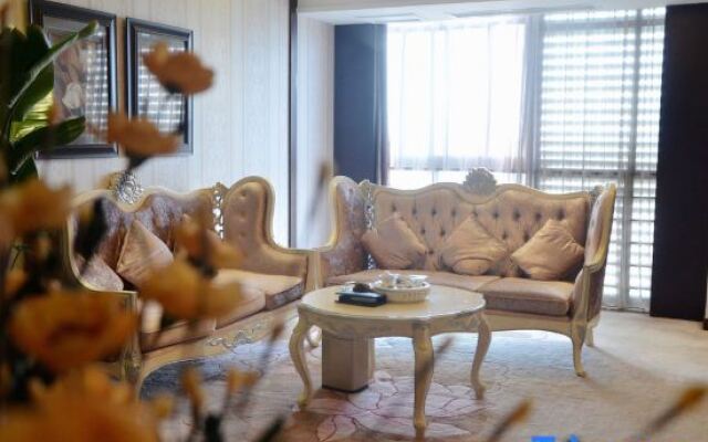 Sanhe International Hotel