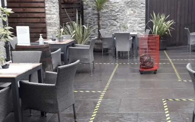 The Royal Oak Hotel