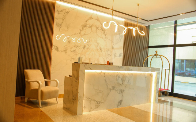 OYO 111 Infinity Suites