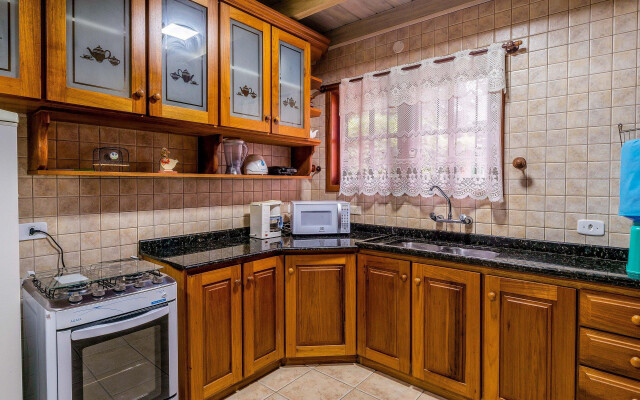 Bela casa estilo chalé em Canela RCF160