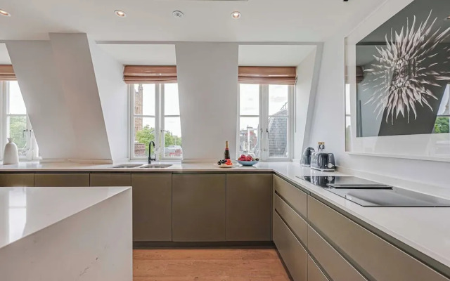 Westminster Apartments by D'montrio