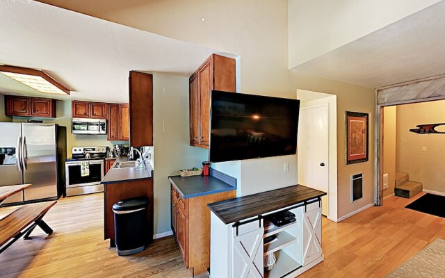 Meadow #16 - 3 Br Condo