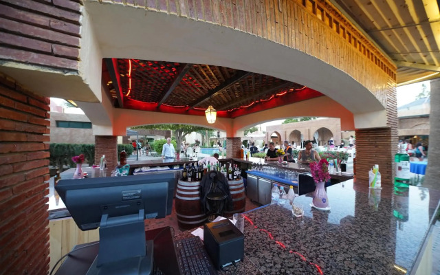 Hotel Karam Palace