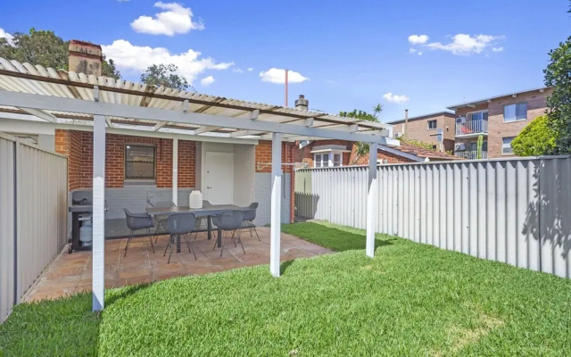 Elegant Art Semi Detached 2-bed Home
