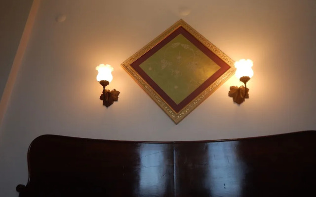 Uzum Hotel