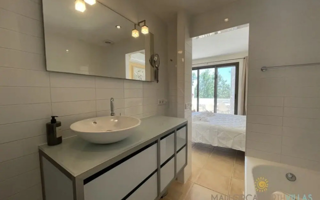 Beautiful Apartment With View