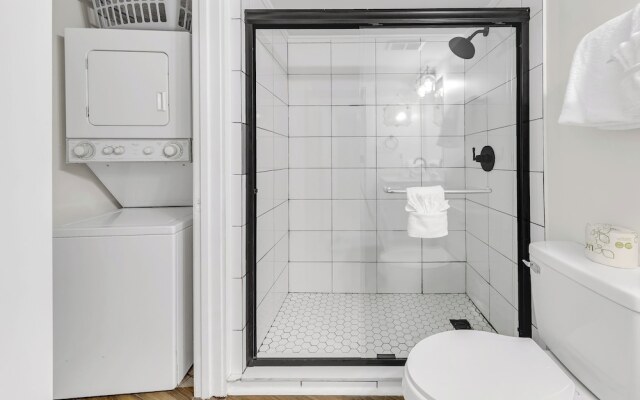 Seaside Beach & Racquet Condos