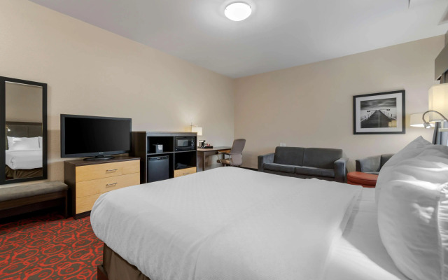 Best Western Plus Eastgate Inn & Suites