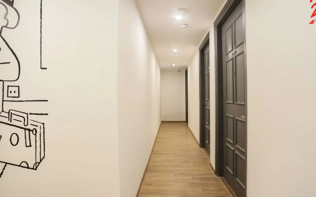 OYO Townhouse 18557 Sector Twenty Seven