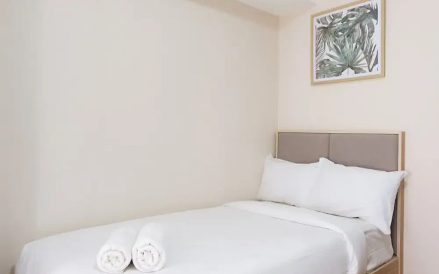 Comfy Studio Apartment with Extra Bed at M-Town Residence