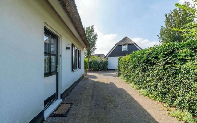 Lovely Villa at the Buitenplaats Villa Park
