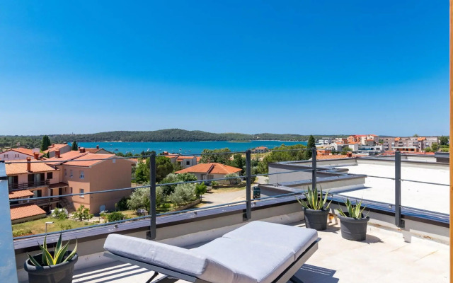 Penthouse Apartment Sax