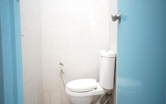 OYO Life 93382 Gajayana Kost Female Only Syariah