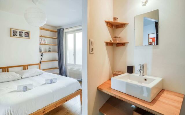 Loft-style Apartment in the 3rd District