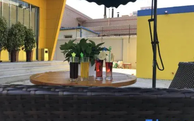 Yuelai Hotel Chain