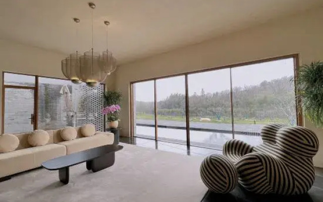 Yuanqi Art Hotel