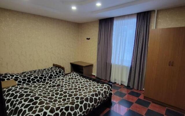 Hotel Edemi