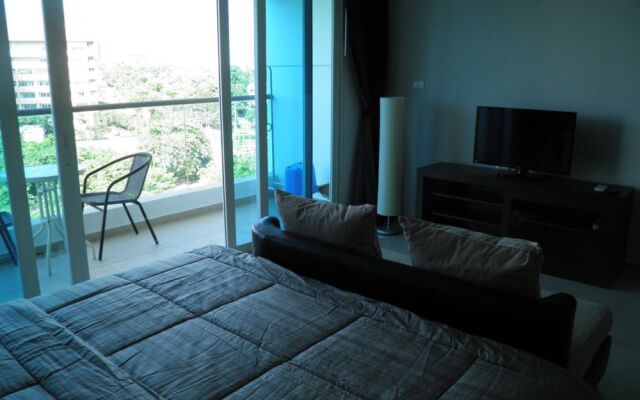 Nova Ocean View - 802 by Axiom