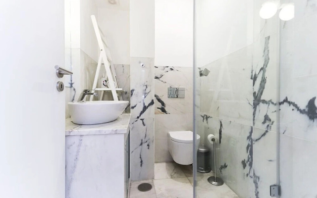 JOIVY Bright and spacious 2BR Apt w/ terrace, 5 mins from Avenida da Liberdad