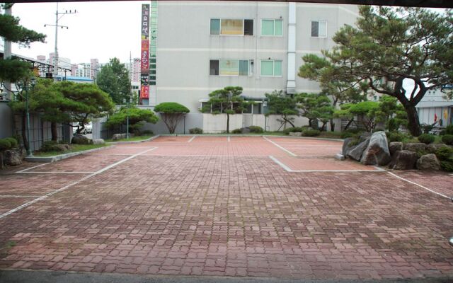 Andong Win Hotel