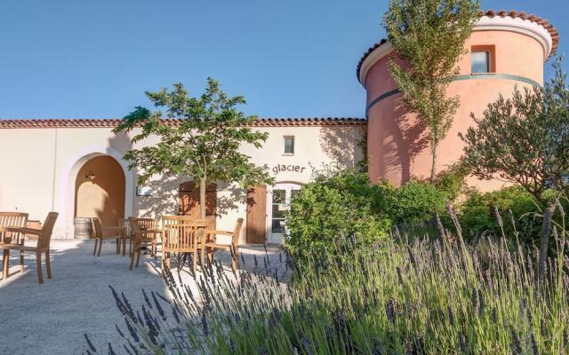 Modern Holiday Home With Dishwasher in the Ardèche Region