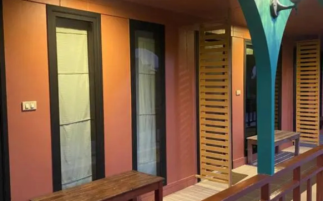 The Leaf & Pool Accommodation Koh Larn